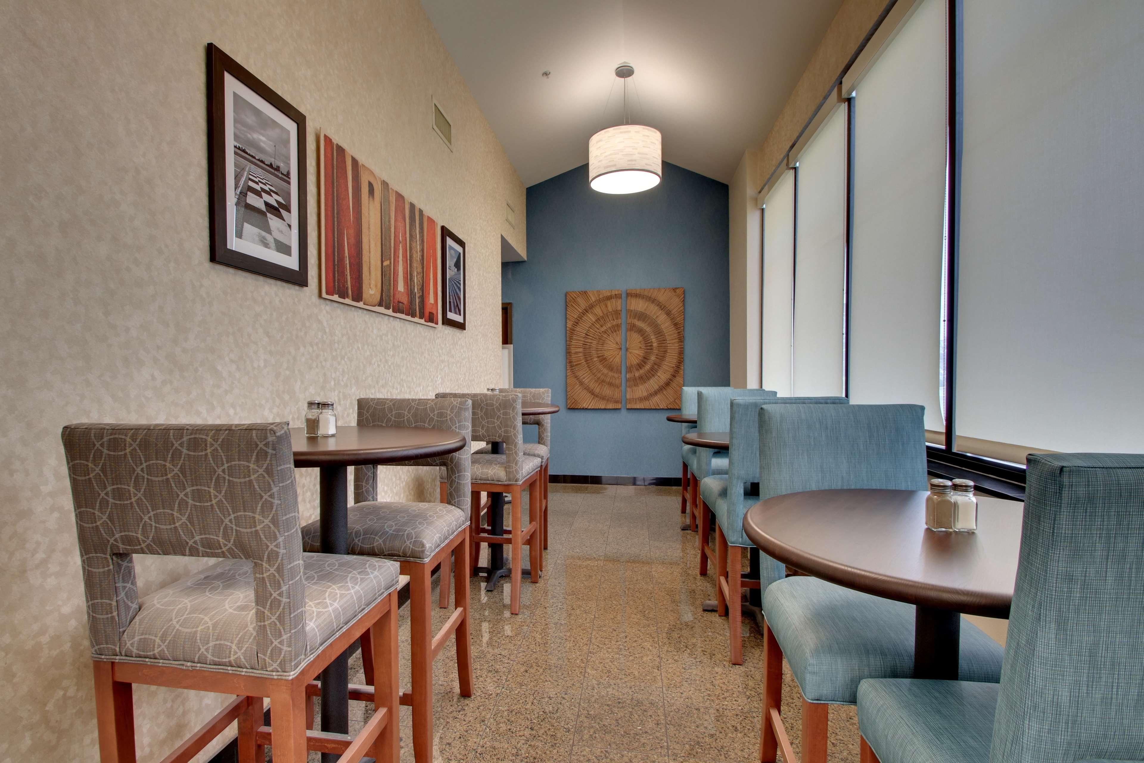 Best Western Plus North At Pyramids 3*